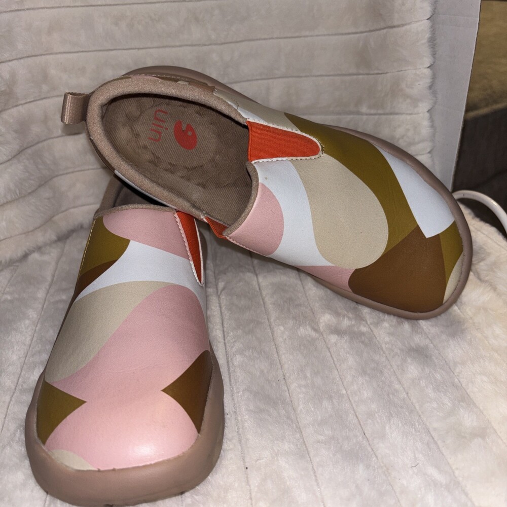 UIN Microfiber Leather Slip-On Loafers Women’s 8 Abstract Walking Shoes